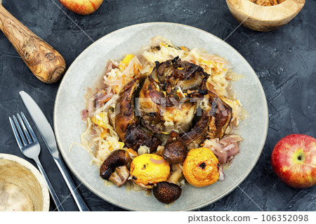 Smoked pork ham hock Smoked pork ham hock 106352098