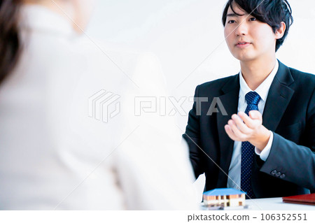 房地產住房業務談判商人 房地產住房業務談判商人 106352551