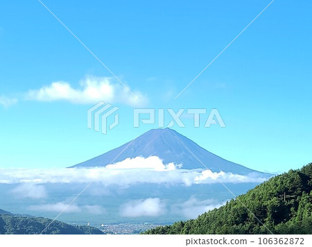 山梨縣和富士山的夏日風景 山梨縣和富士山的夏日風景 106362872