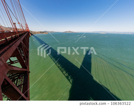 Sunny view of The Golden Gate Bridge 106363522