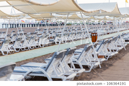 Sunbeds Sunbeds 106364191