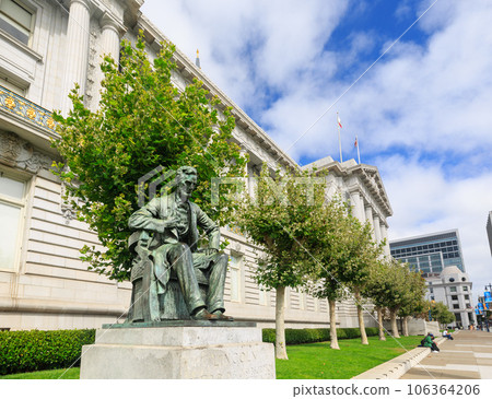 Sunny view of The Abraham Lincoln Monument in front of the San Francisco City Hall Sunny view of The Abraham Lincoln Monument in front of the San Francisco City Hall 106364206