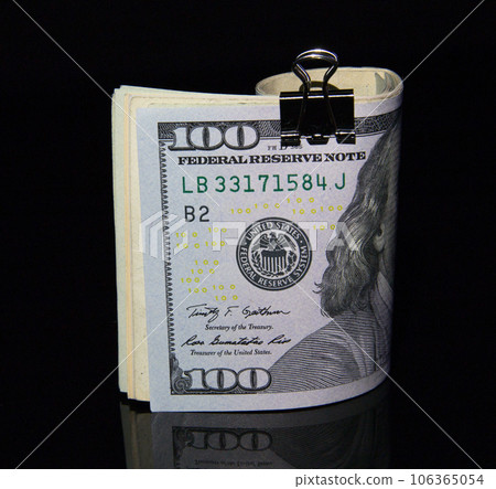 Ddollar bills Ddollar bills 106365054