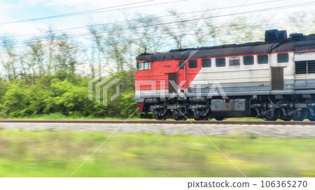 Locomotive 106365270