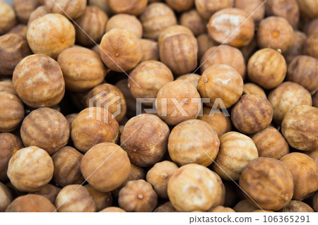 dried lemons dried lemons 106365291