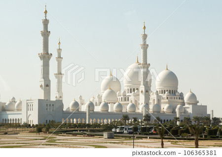 Sheikh Zayed Mosque in Abu Dhabi Sheikh Zayed Mosque in Abu Dhabi 106365381