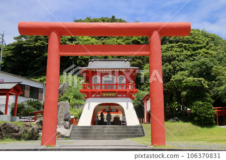 Ryugu Shrine/The guardian deity of the sea (Ibusuki City, Kagoshima Prefecture) Ryugu Shrine/The guardian deity of the sea (Ibusuki City, Kagoshima Prefecture) 106370831