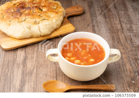 minestrone bread 106373509