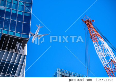 The Tokyo cityscape in Japan has decreased by 6 prefectures↓. Demand for aircraft flying over Shibuya Station recovers. On the left is Shibuya Scramble Square = 29th 106374498