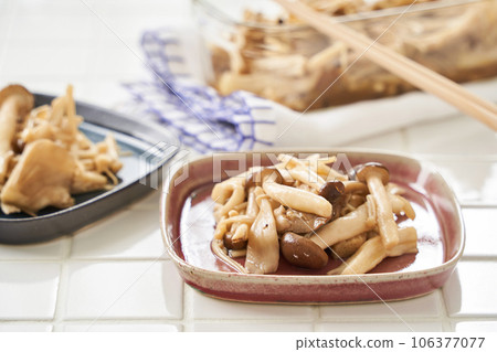 醃製蘑菇 醃製蘑菇 106377077