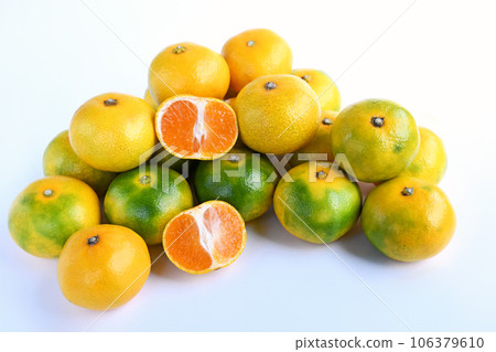 Mandarin orange (light of fertilizer) 106379610