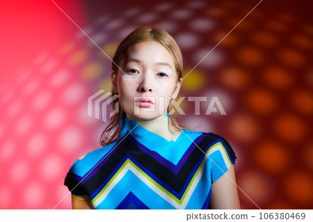 時尚別緻的女性形象 106380469
