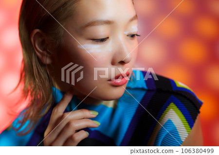 時尚別緻的女性形象 106380499