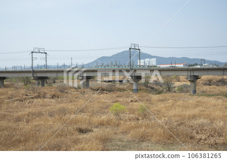 Hwangnyong River, Yeongsan River, bicycle path 106381265