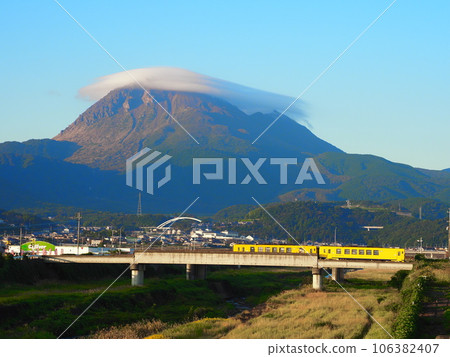 普賢岳和火車 普賢岳和火車 106382407
