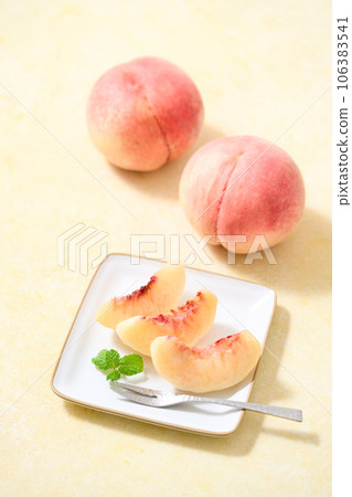 去皮的桃子 106383541