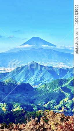 Auspicious Photos - Three tiers of summits of Mt. Fuji, Mt. Ashitaka, and Mt. Washizu Auspicious Photos - Three tiers of summits of Mt. Fuji, Mt. Ashitaka, and Mt. Washizu 106383992