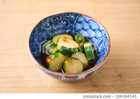 Pickled cucumber in vinegar and soy sauce 106384143