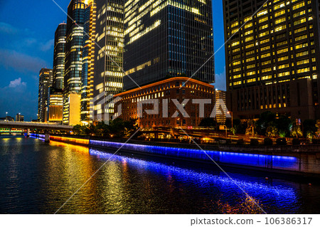 Nakanoshima, Kita Ward, Osaka Skyscraper night view Nakanoshima, Kita Ward, Osaka Skyscraper night view 106386317