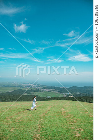 Beautiful scenery and woman in one piece Beautiful scenery and woman in one piece 106388869