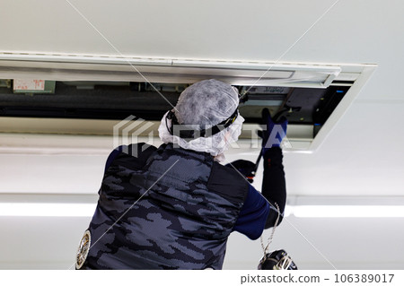 商用吸頂卡式空調拆裝清洗 106389017