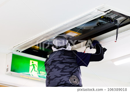 商用吸頂卡式空調拆裝清洗 106389018