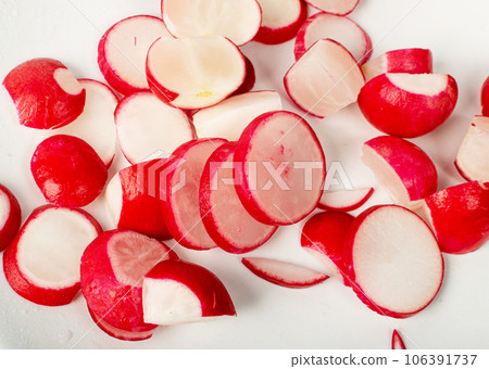 Sliced Radish Roots Isolated, Red Root Round Cuts, Red Radishes Slice Pile, Radis cross sections on White Sliced Radish Roots Isolated, Red Root Round Cuts, Red Radishes Slice Pile, Radis cross sections on White 106391737