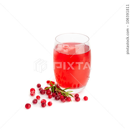 Cold Lingonberry Drink, Iced Cowberry Tea, Refreshing Cranberry Cocktail, Berry Mors, Red Berries Juice 106391811