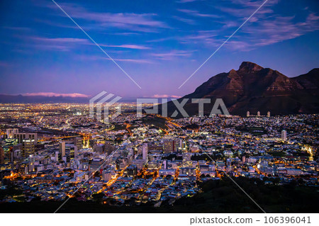 View of Cape Town from Signall hill viewpoint, in Western Cape, South Africa View of Cape Town from Signall hill viewpoint, in Western Cape, South Africa 106396041