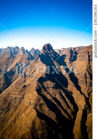 Aerial view of Cathedral Peak in Drakensberg mountains, at the Lesotho border in KwaZulu-Natal 106396163