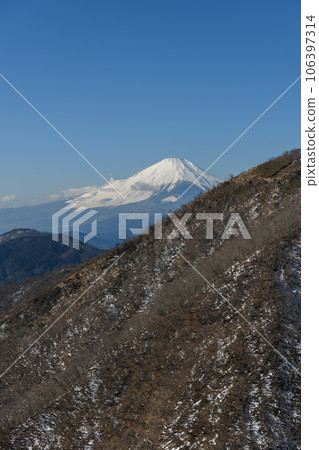 從塔野嶽大倉嶺看到的富士山 從塔野嶽大倉嶺看到的富士山 106397314