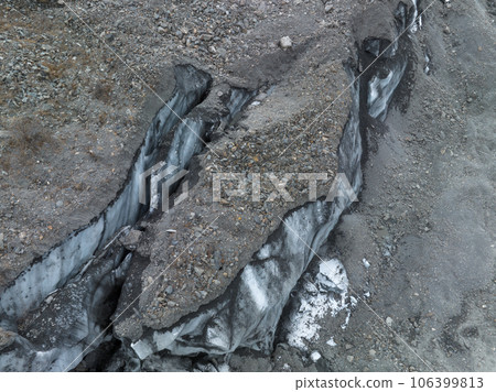 Aerial view of high altitude glacier in tibet, China 106399813