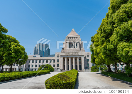 Scenery of the National Diet Building, the center of politics with a clear blue sky | Nagatacho, Chiyoda-ku, Tokyo 106400154