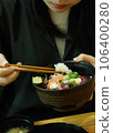 A woman to eat 106400280
