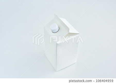 White paper pack Paper pack Beverage paper pack White material White background White paper pack Paper pack Beverage paper pack White material White background 106404959