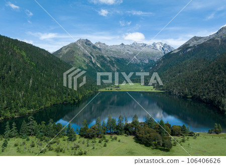 Beautiful view of high altitude forest mountain and lake landscape in Sichuan,China Beautiful view of high altitude forest mountain and lake landscape in Sichuan,China 106406626