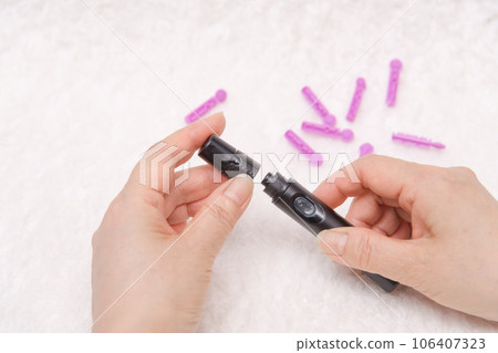 [Diabetes blood sugar level measurement needle] 106407323