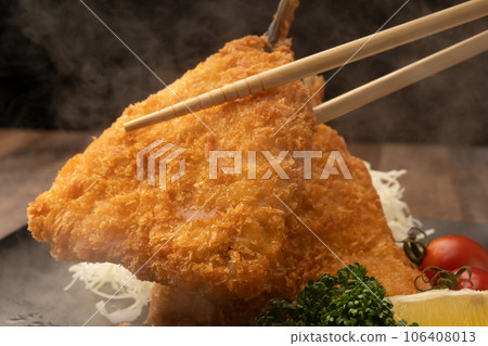 Fried horse mackerel, chopsticks, chopsticks, yuge 106408013
