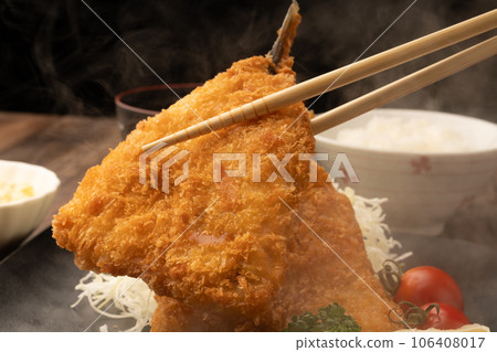 Fried horse mackerel, chopsticks, chopsticks, yuge Fried horse mackerel, chopsticks, chopsticks, yuge 106408017