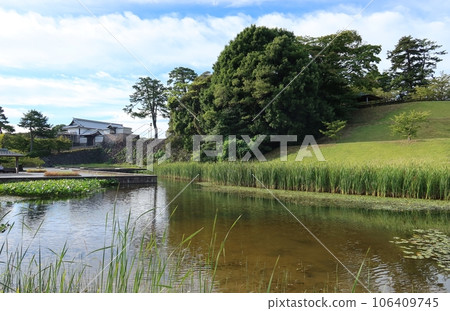 View of Kanazawa Castle Park and pond in Kanazawa City, Ishikawa Prefecture View of Kanazawa Castle Park and pond in Kanazawa City, Ishikawa Prefecture 106409745