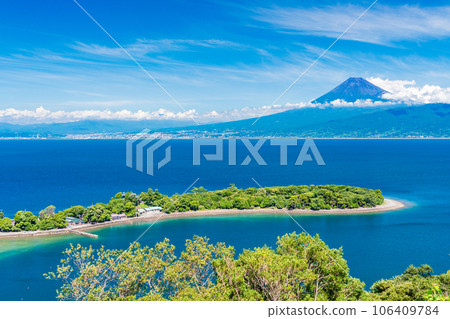 (靜岡縣)從西伊豆大崎看到的富士山 (靜岡縣)從西伊豆大崎看到的富士山 106409784