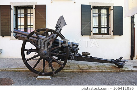 Artillery display at Kobarid Museum, Slovenia 106411086