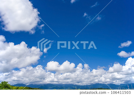 清爽的藍天白雲【風景/背景素材】 清爽的藍天白雲【風景/背景素材】 106411503