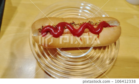 hot dog  106412338
