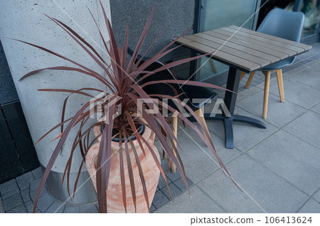 Street Restaurant Table, Empty Cafe Tables, Bar Terrace, Outdoor Restaurants, Outside Trattoria 106413624