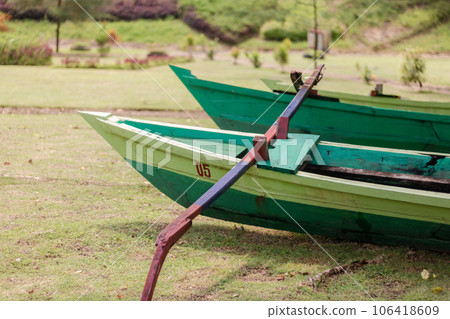 Old wooden boat in the dry tide Old wooden boat in the dry tide 106418609