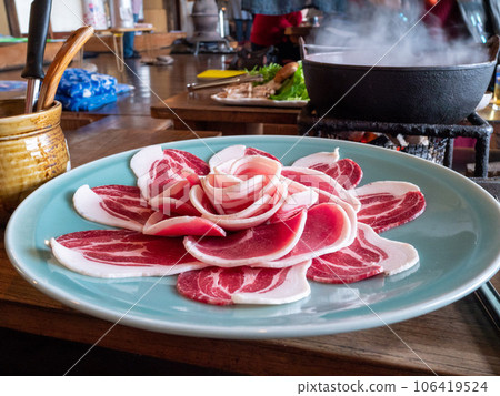 牡丹鍋的吉比爾野豬肉 牡丹鍋的吉比爾野豬肉 106419524
