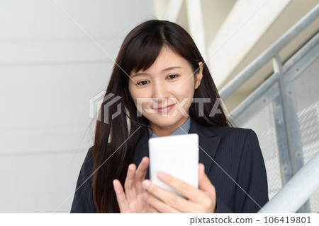 智能手機的女人 智能手機的女人 106419801