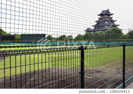 Kyoto City Fushimi Momoyama Castle Sports Park sports facilities and Fushimi Momoyama Castle mock tower 106420413