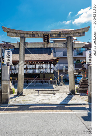 京都市東山區瀧尾神社鳥居 106421310